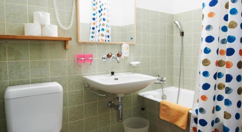 Hotel Bellavista Ftan Ngoại thất bức ảnh